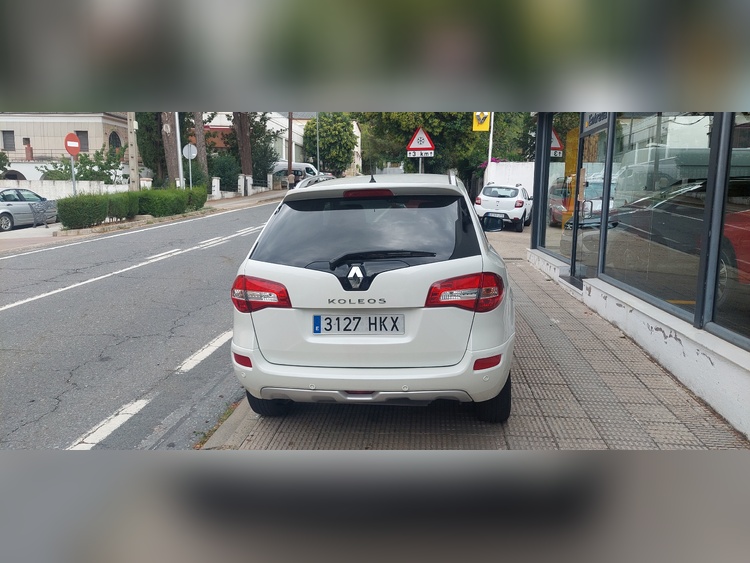 Renault Koleos 4X4 150CV foto 7