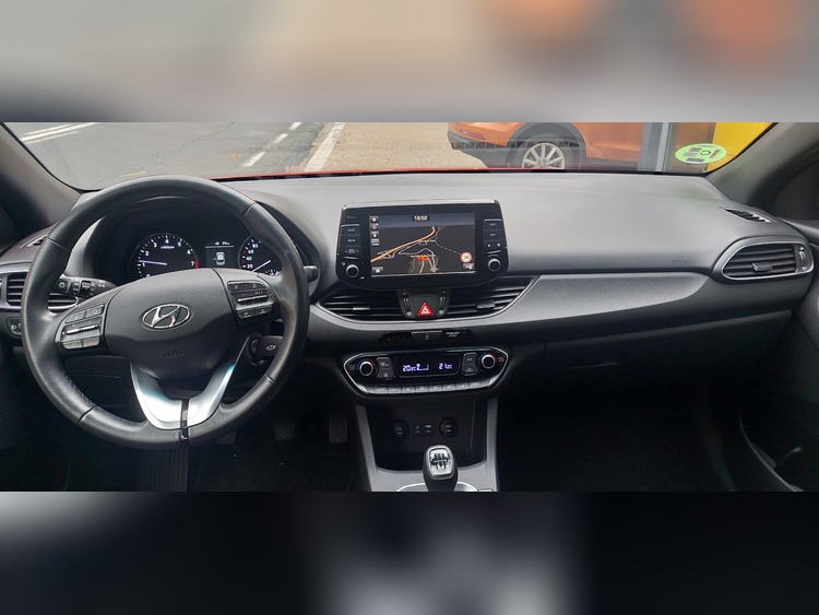 Hyundai i30  foto 9
