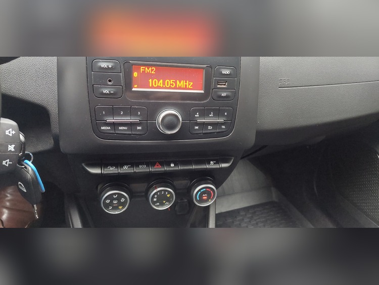 Dacia Duster 1.6 4X4 foto 8