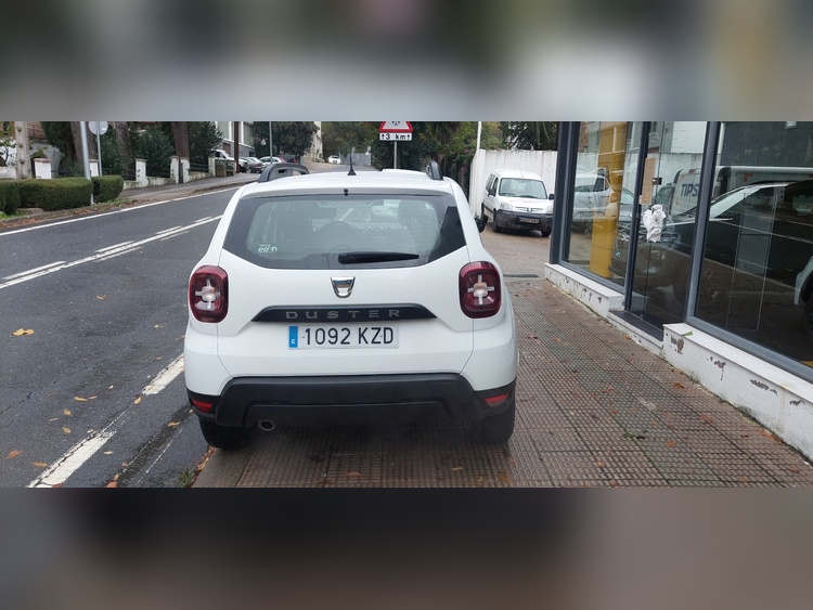 Dacia Duster 1.6 4X4 foto 15