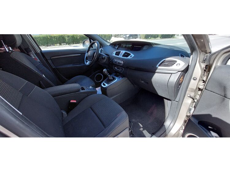 Renault Scenic 1.5 DCI 105CV foto 9