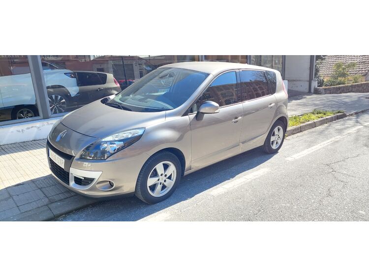Renault Scenic 1.5 DCI 105CV foto 13