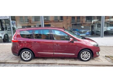 Renault - Grand Scenic