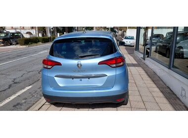 Renault - Scenic