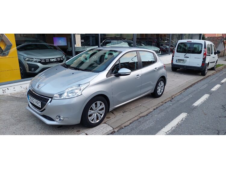 Peugeot 208 1.2 ACTIVE foto 4